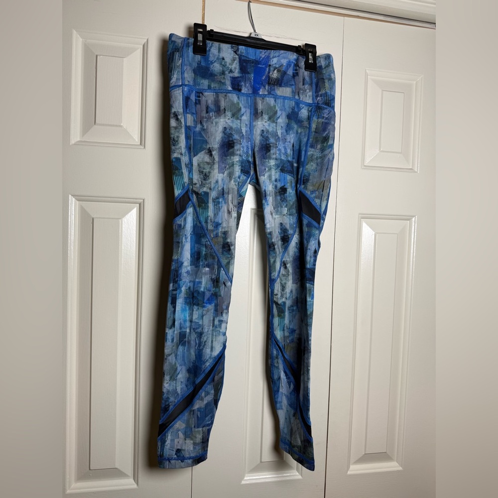 Lululemon Blue Geometric Mesh‎ Athletic Leggings Size 8 - Picture 4 of 8